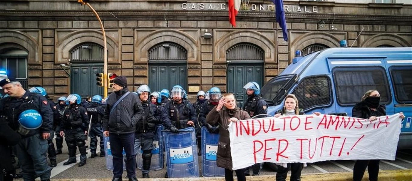 Ιταλία: Αιματηρές εξεγέρσεις για τον κορωνοϊό στις φυλακές - Ένας νεκρός